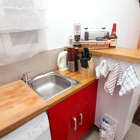 Charming Apartment-canal St Martin-amazing Prices! Paryż