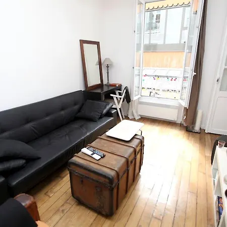 Charming Apartment-canal St Martin-amazing Prices! * Paryż
