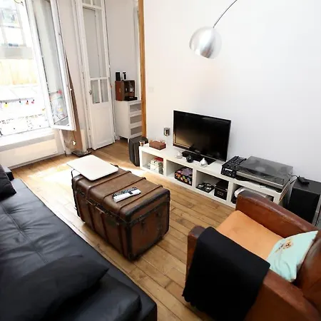 Charming Apartment-canal St Martin-amazing Prices! * Paryż