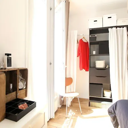 Charming Apartment-canal St Martin-amazing Prices! * Paryż