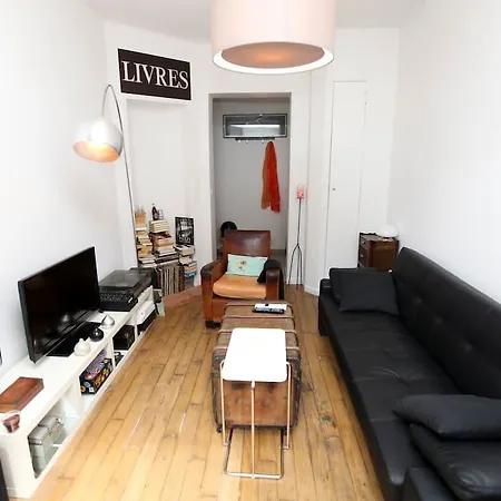 Charming Apartment-canal St Martin-amazing Prices! Paryż